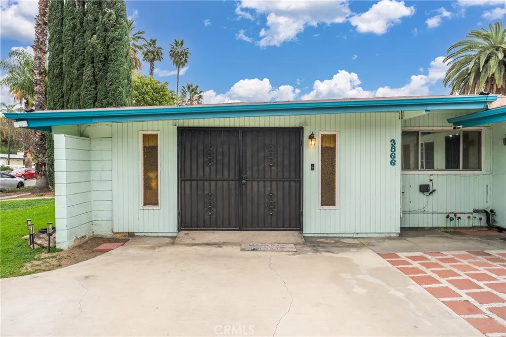 3866 Gates Place, Riverside, California 92504 home-pic-3