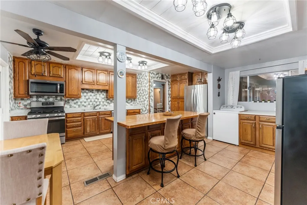 3866 Gates Place, Riverside, California 92504 home-pic-9
