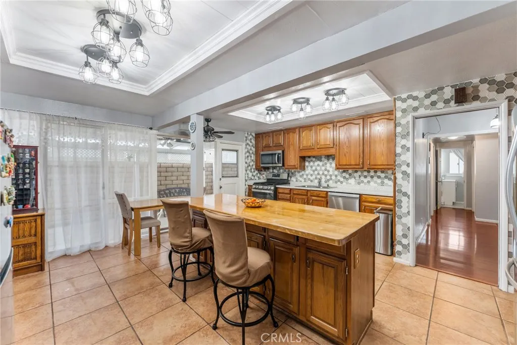 3866 Gates Place, Riverside, California 92504 home-pic-10