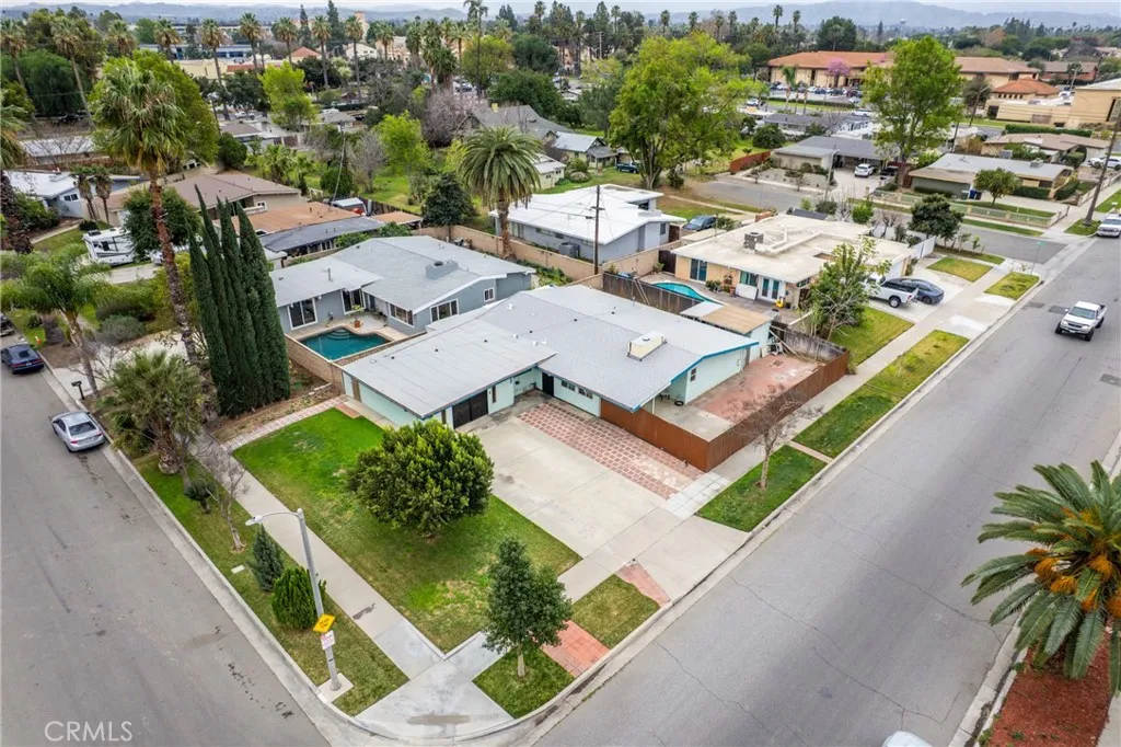 3866 Gates Place, Riverside, California 92504 home-pic-2