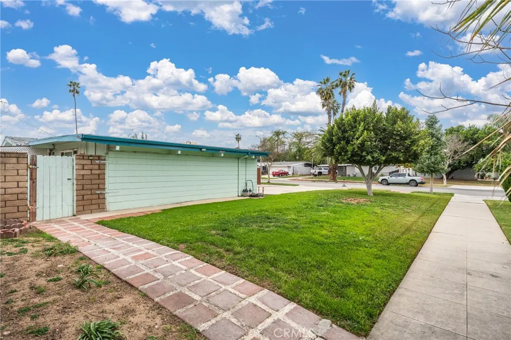 3866 Gates Place, Riverside, California 92504 home-pic-4