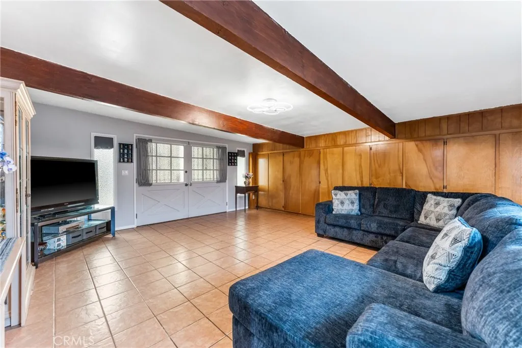 3866 Gates Place, Riverside, California 92504 home-pic-8