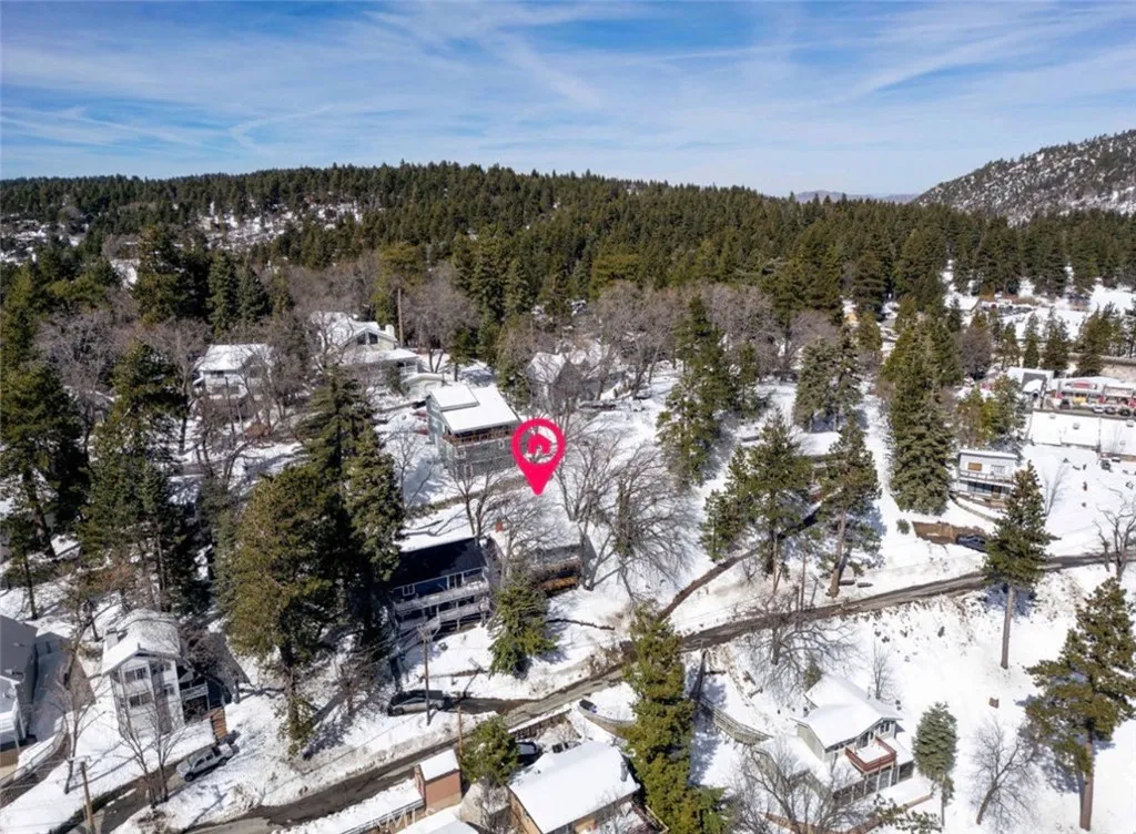 31954 Pine Cone, Running Springs, California 92382 home-pic-7