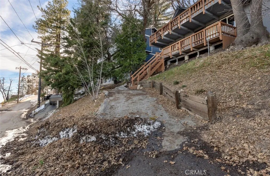 31954 Pine Cone, Running Springs, California 92382 home-pic-13