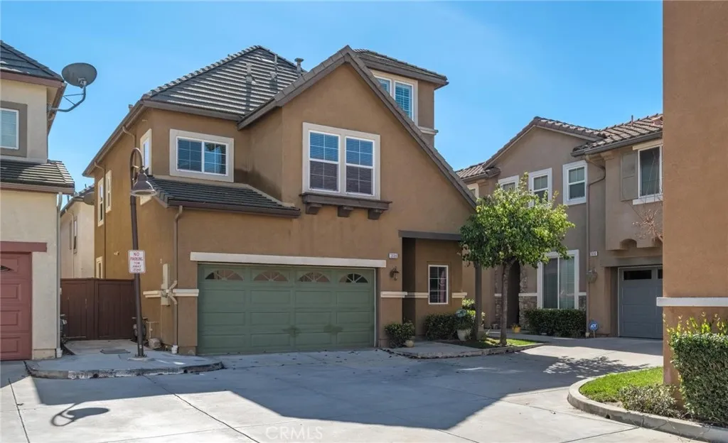 3686 W Scribner, Inglewood, California 90305 home-pic-3
