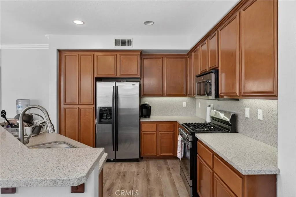 3686 W Scribner, Inglewood, California 90305 home-pic-15