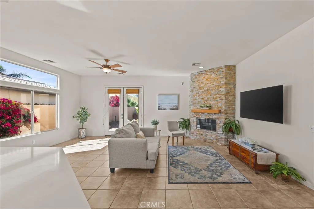 51425 Calle Hueneme, La Quinta, California 92253 home-pic-18