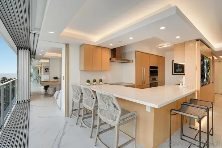 1810 Avenida Del Mundo 602, Coronado, California 92118