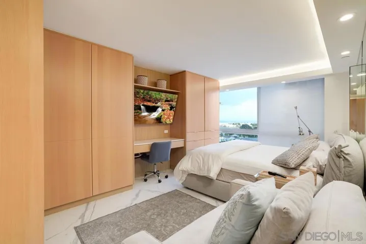 1810 Avenida Del Mundo 602, Coronado, California 92118