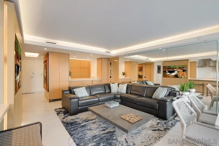 1810 Avenida Del Mundo 602, Coronado, California 92118
