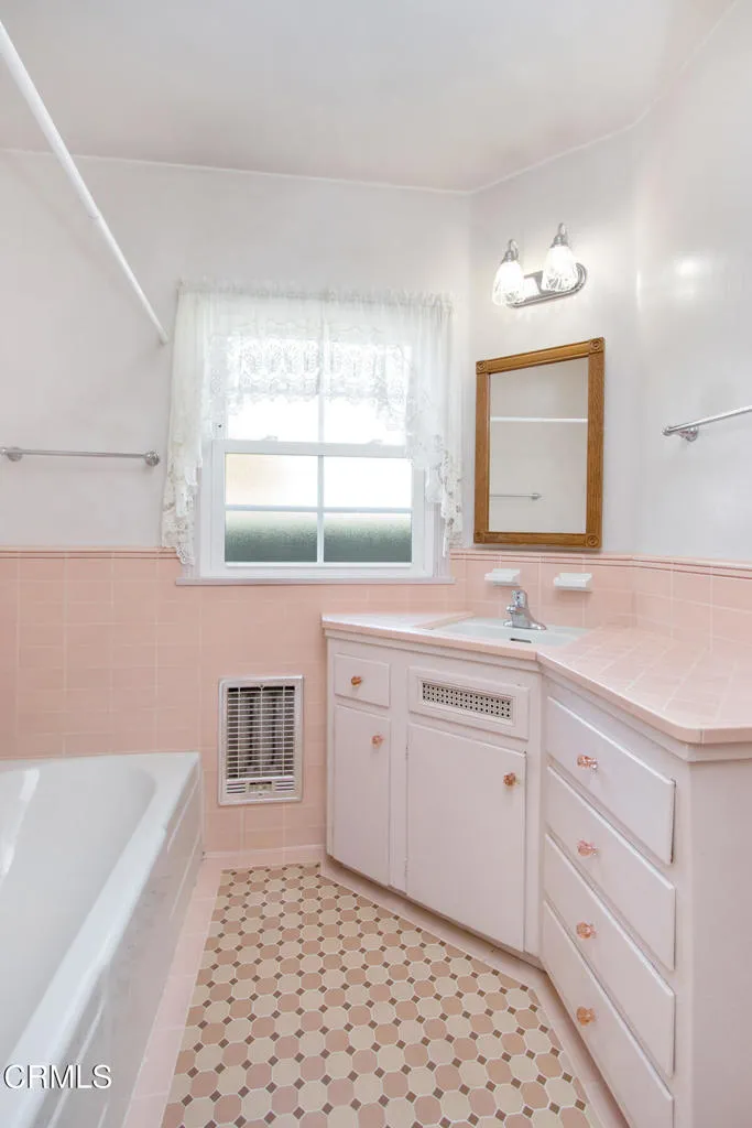 336 Rosemont Boulevard, San Gabriel, California 91775 home-pic-16