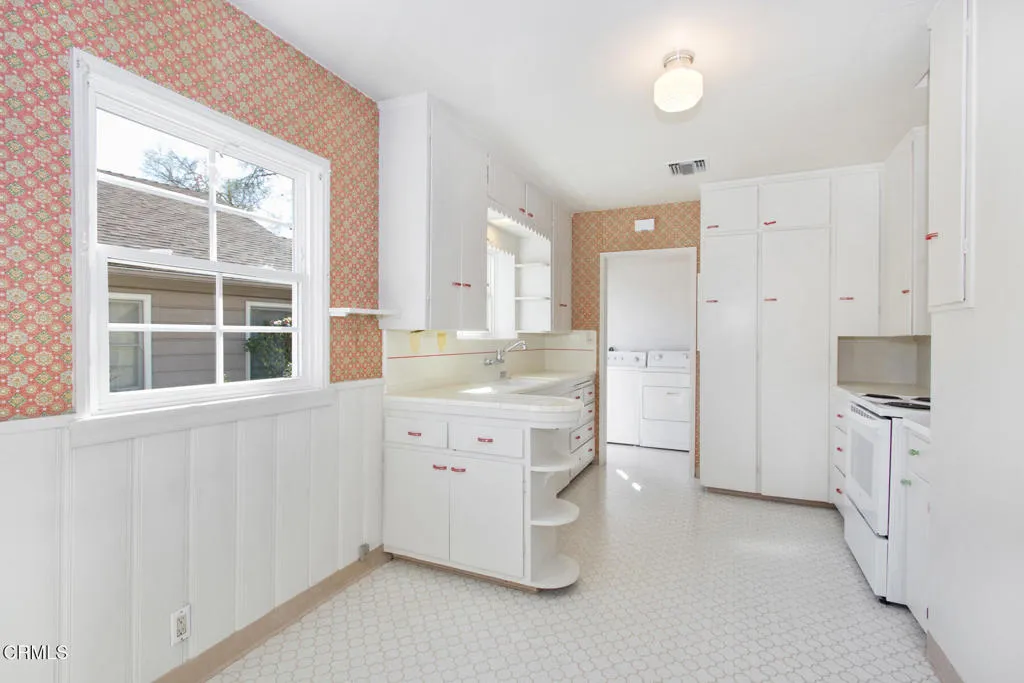 336 Rosemont Boulevard, San Gabriel, California 91775 home-pic-9