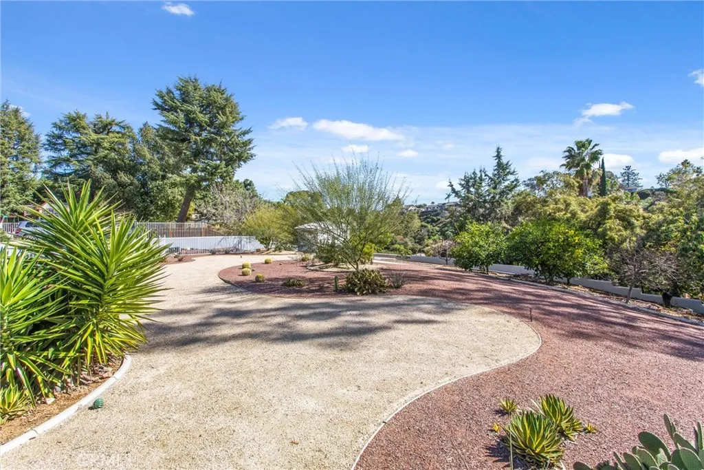 30693 E Sunset S, Redlands, California 92373 home-pic-45