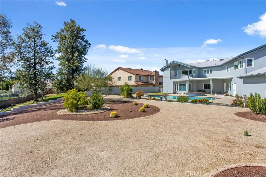 30693 E Sunset S, Redlands, California 92373 home-pic-44