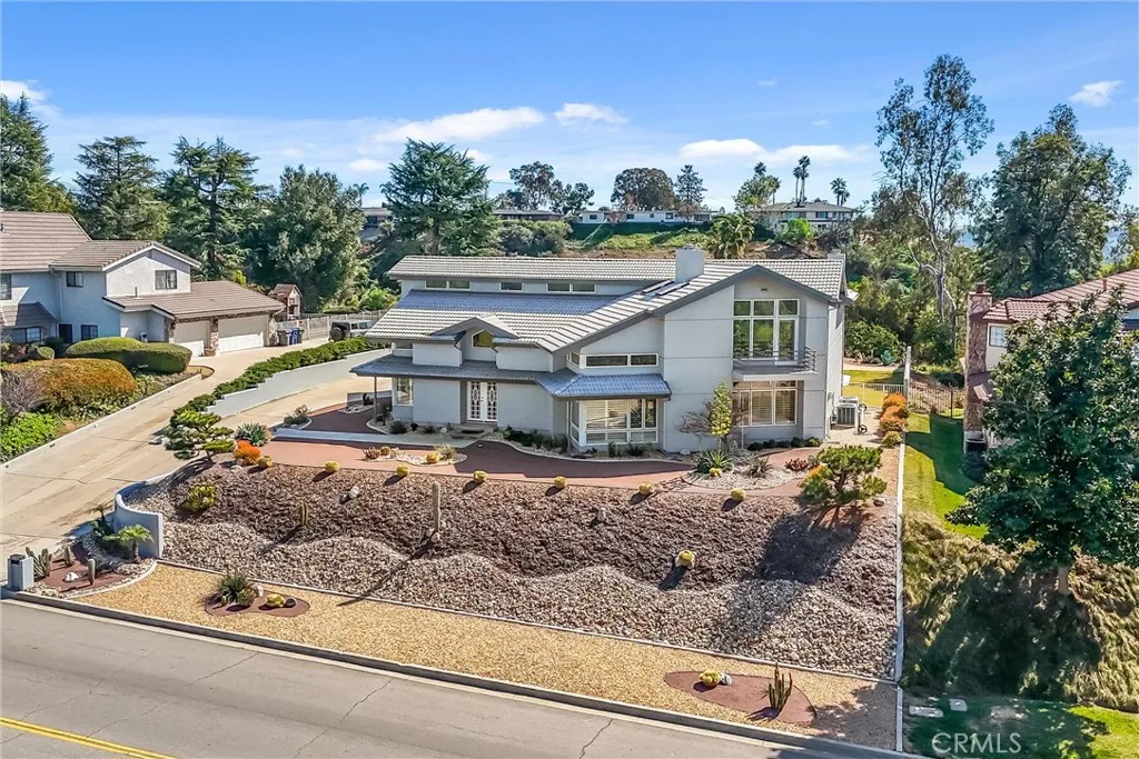 30693 E Sunset S, Redlands, California 92373 home-pic-48