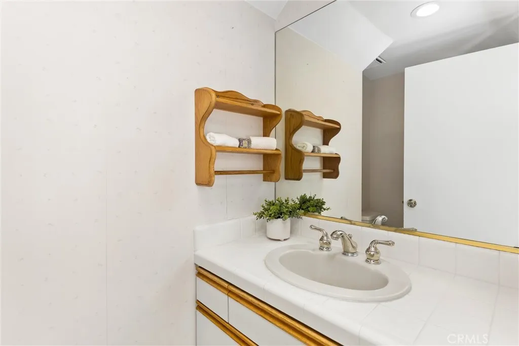 30693 E Sunset S, Redlands, California 92373 home-pic-19