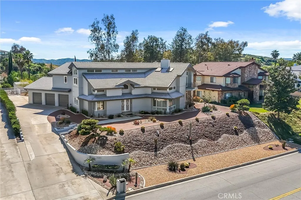 30693 E Sunset S, Redlands, California 92373 home-pic-47