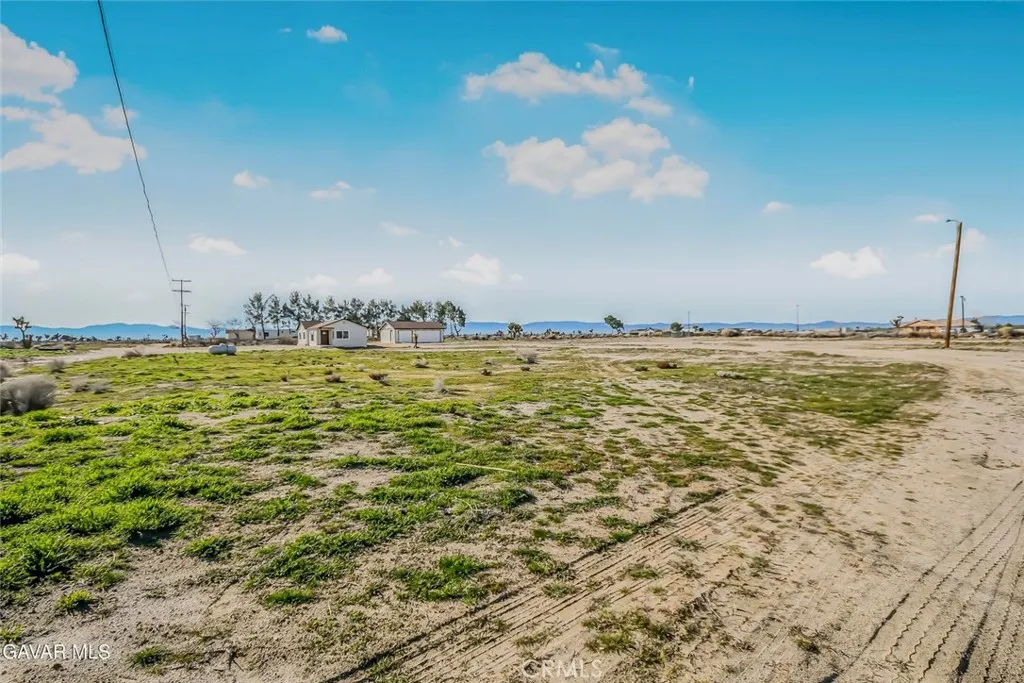 47703 28th E, Lancaster, California 93535 home-pic-20