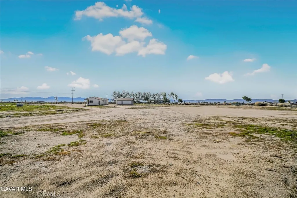 47703 28th E, Lancaster, California 93535 home-pic-21