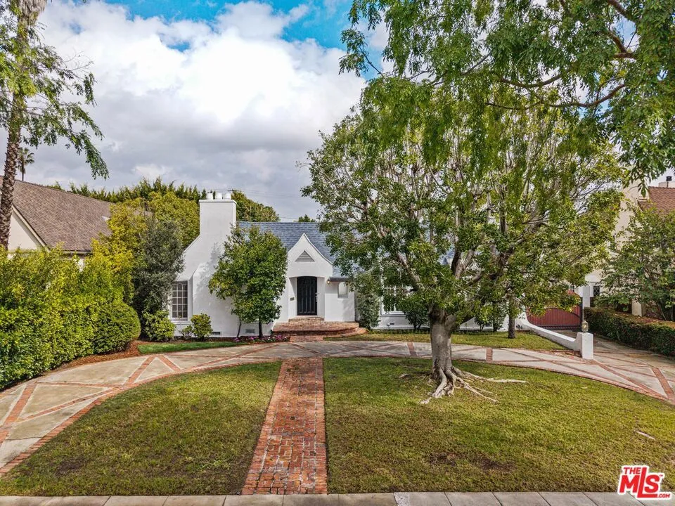 512 N Elm Drive, Beverly Hills, California 90210 home-pic-2