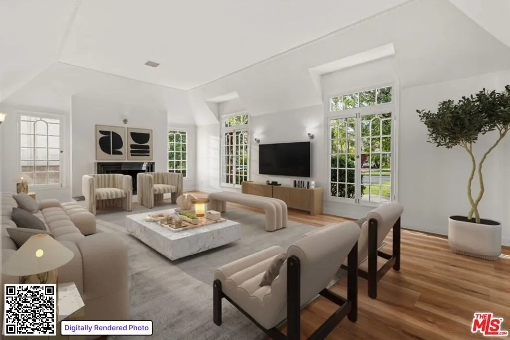 512 N Elm Drive, Beverly Hills, California 90210 home-pic-1