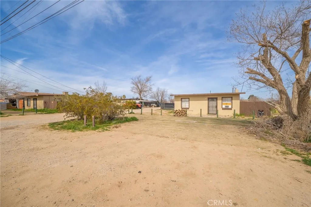 11986 White Avenue, Adelanto, California 92301 home-pic-2