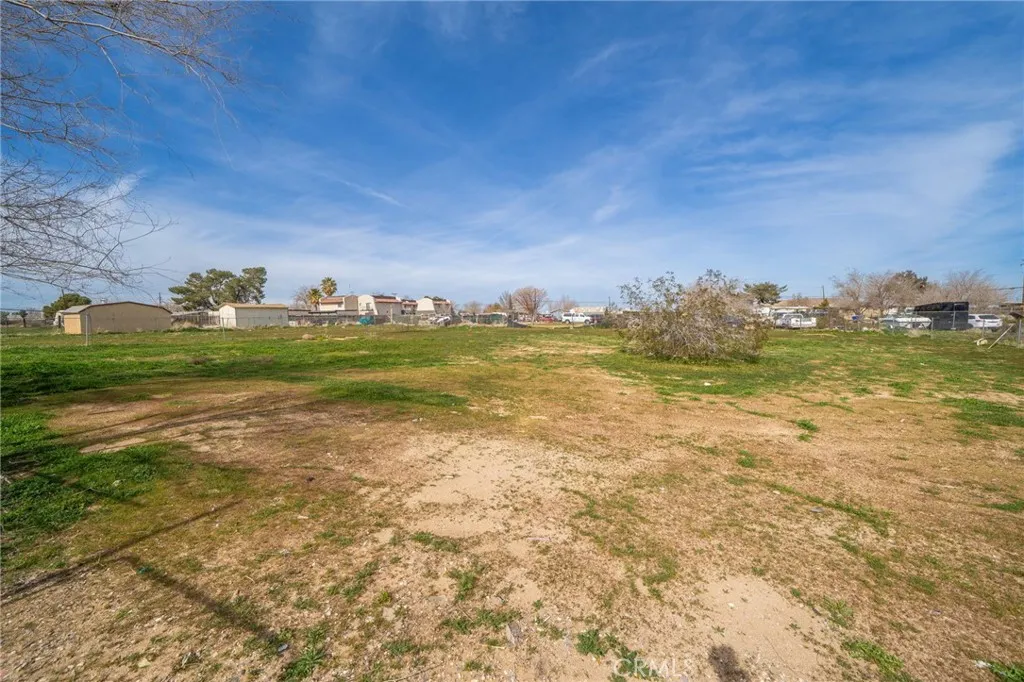 11986 White Avenue, Adelanto, California 92301 home-pic-46