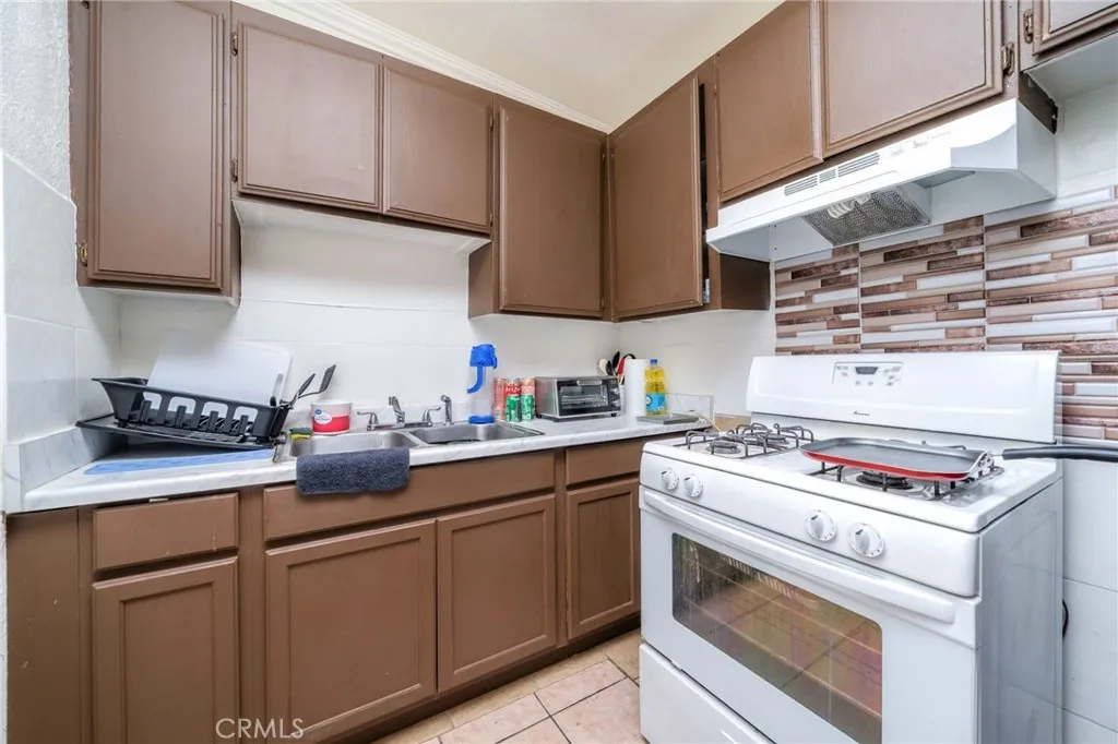 11986 White Avenue, Adelanto, California 92301 home-pic-24