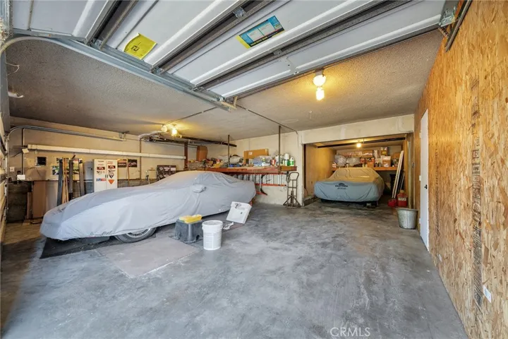 6 Car Garage