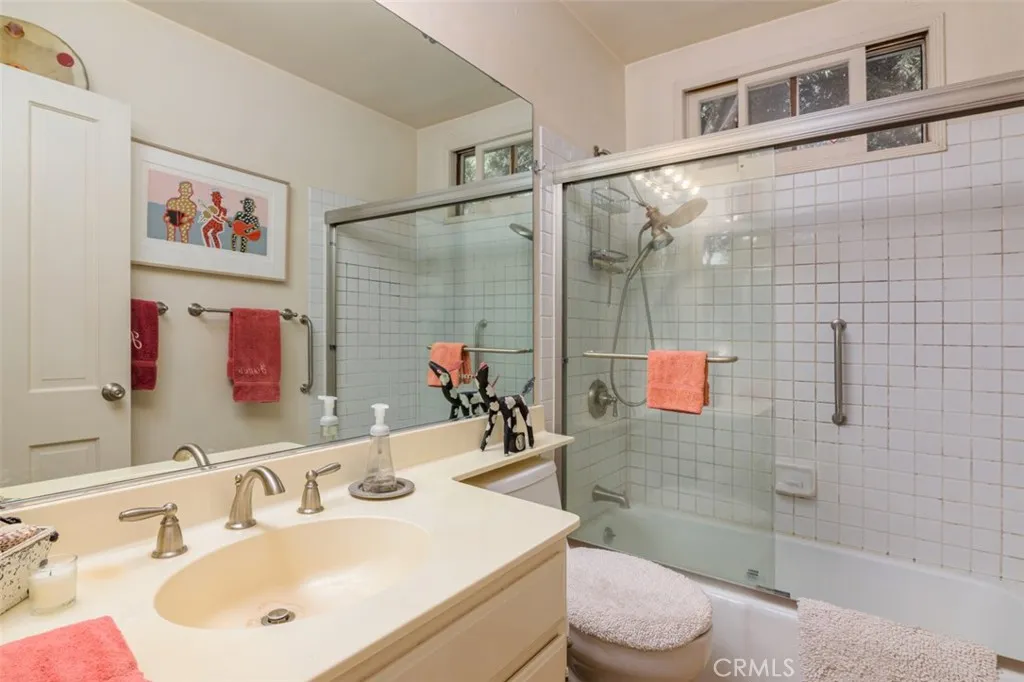 1415 Garden Street, Glendale, California 91201 home-pic-18