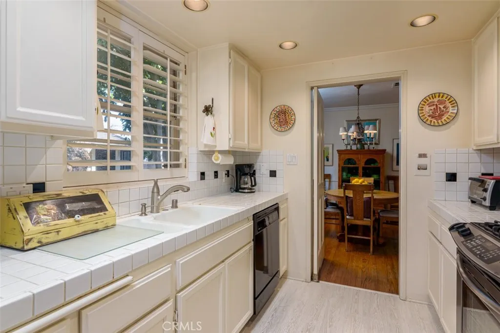 1415 Garden Street, Glendale, California 91201 home-pic-14