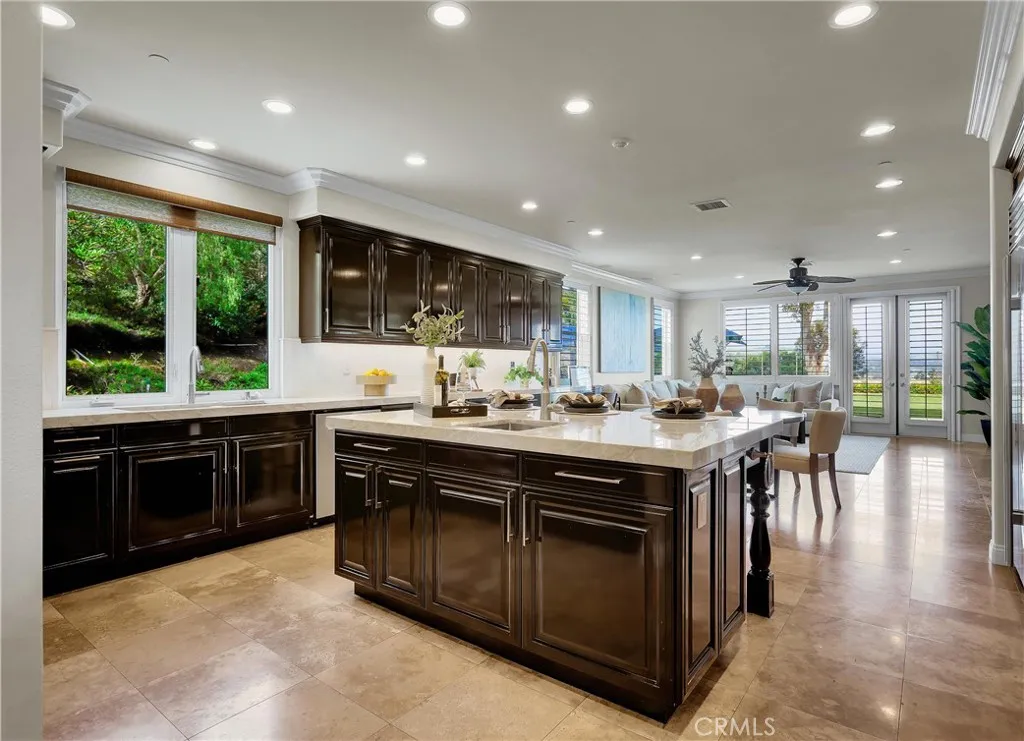 16 Lapis Avenue, Dana Point, California 92629 home-pic-23