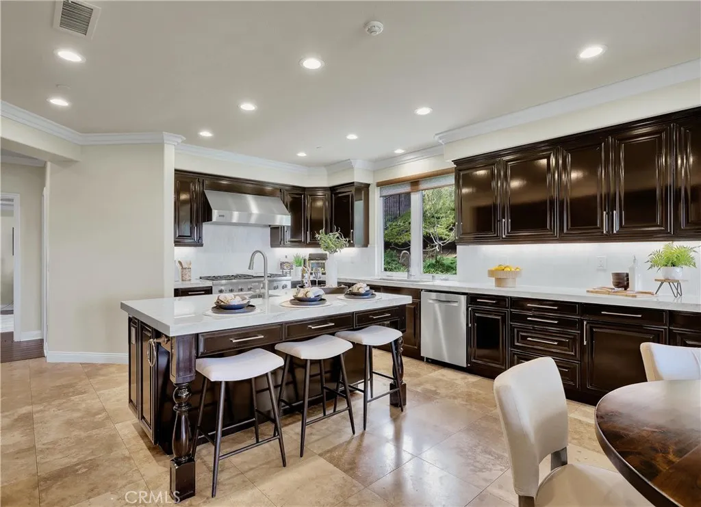 16 Lapis Avenue, Dana Point, California 92629 home-pic-21