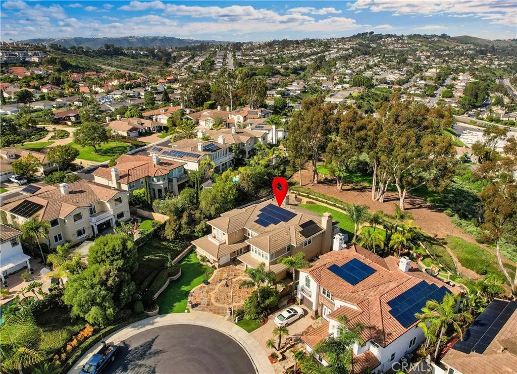 16 Lapis Avenue, Dana Point, California 92629 home-pic-3