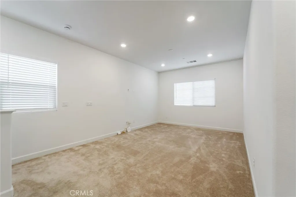 1532 Painted Cave, Chula Vista, California 91913 home-pic-10
