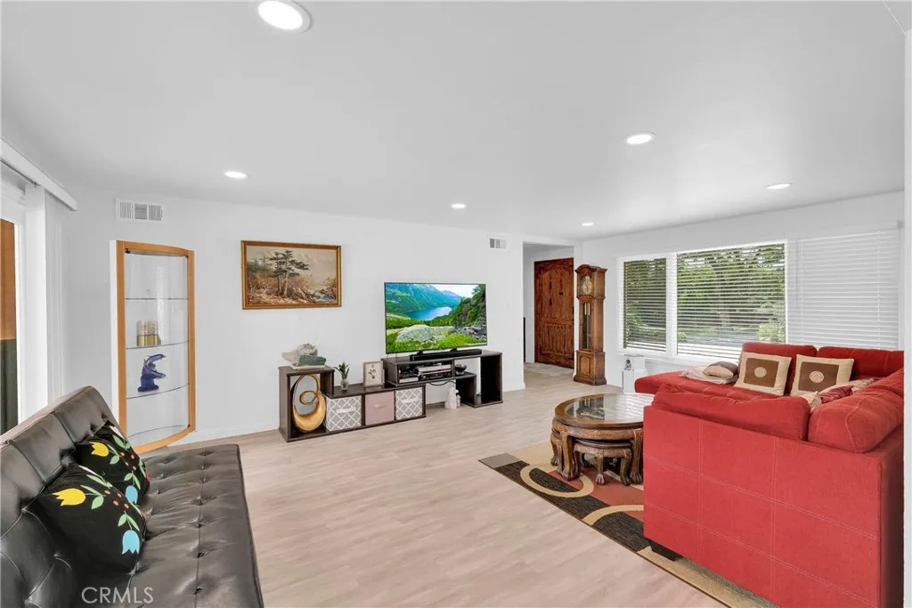 1716 N Santa Anita Avenue, Arcadia, California 91006 home-pic-8