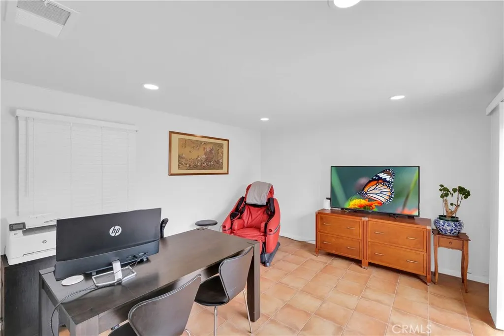 1716 N Santa Anita Avenue, Arcadia, California 91006 home-pic-16