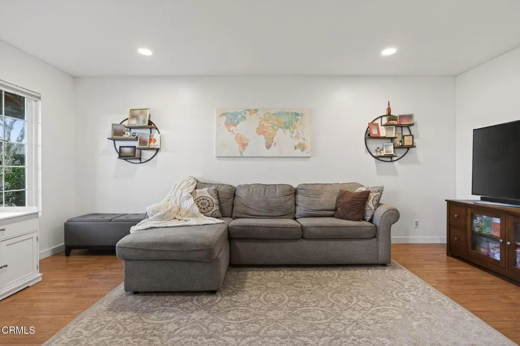 8482 N Bank Drive, Ventura, California 93004 home-pic-10
