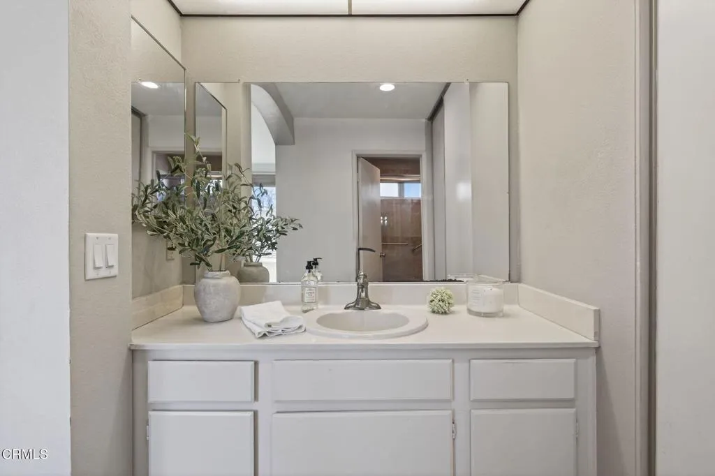 8482 N Bank Drive, Ventura, California 93004 home-pic-34