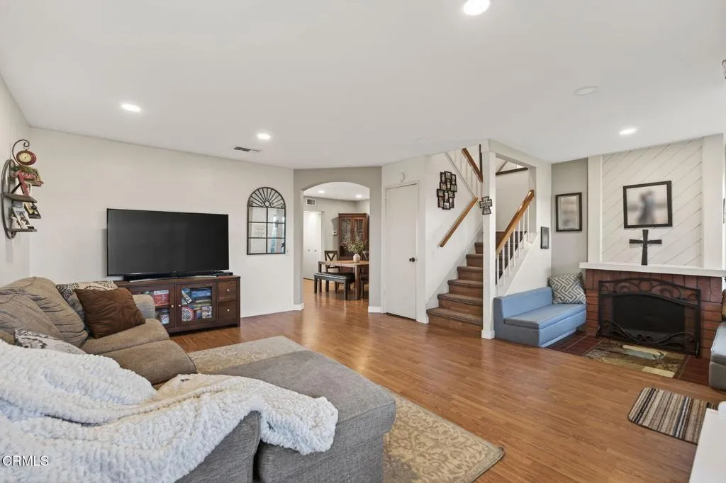 8482 N Bank Drive, Ventura, California 93004 home-pic-13
