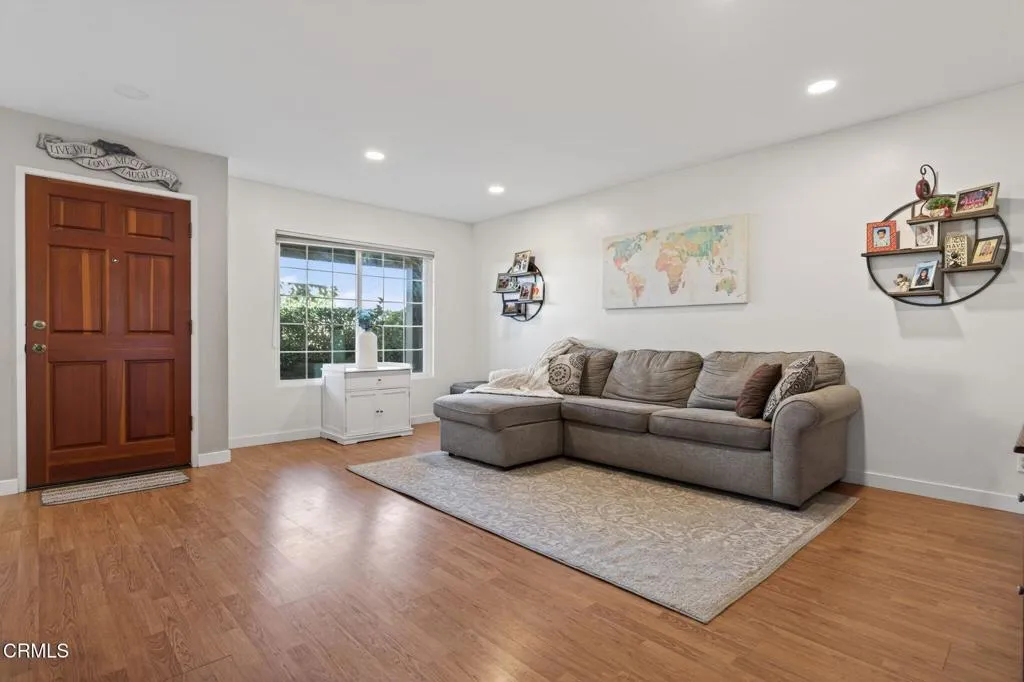 8482 N Bank Drive, Ventura, California 93004 home-pic-11
