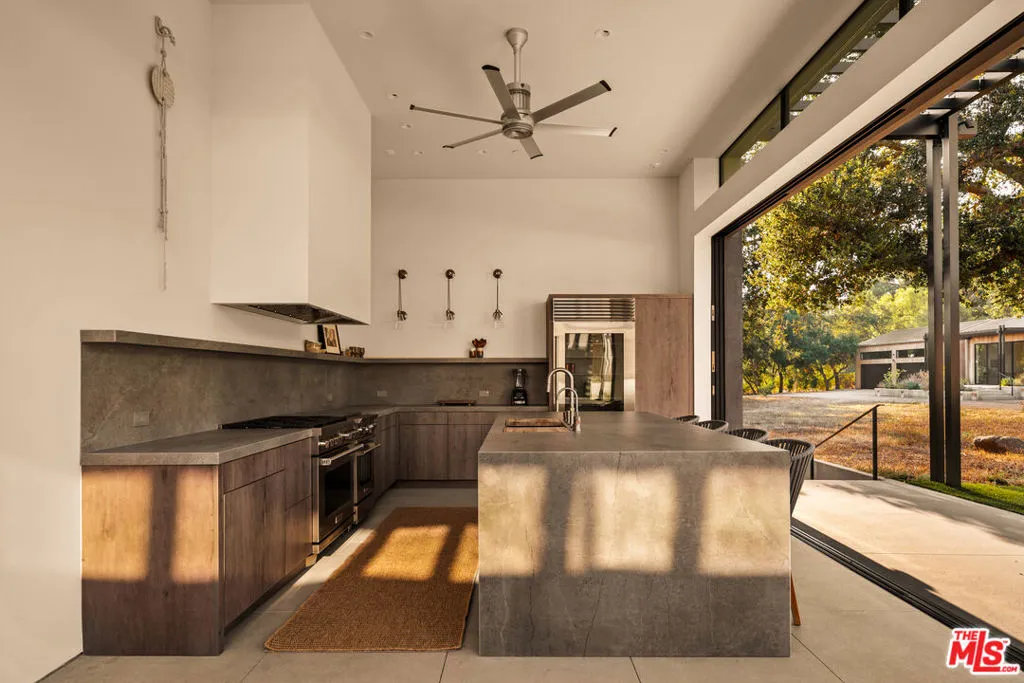 1225 Shippee Lane, Ojai, California 93023 home-pic-35