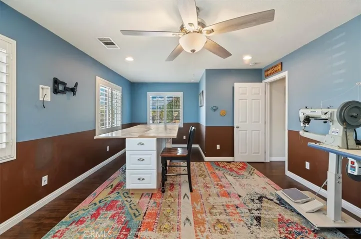 Can be a 6th bedroom easily, just needs a closet