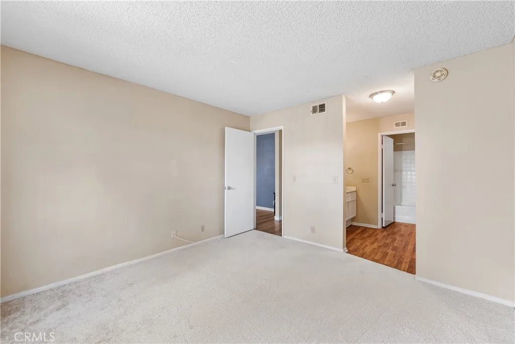 2554 Olive 101, Palmdale, California 93550 home-pic-17