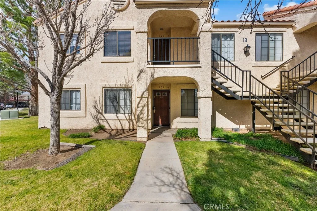 2554 Olive 101, Palmdale, California 93550 home-pic-23