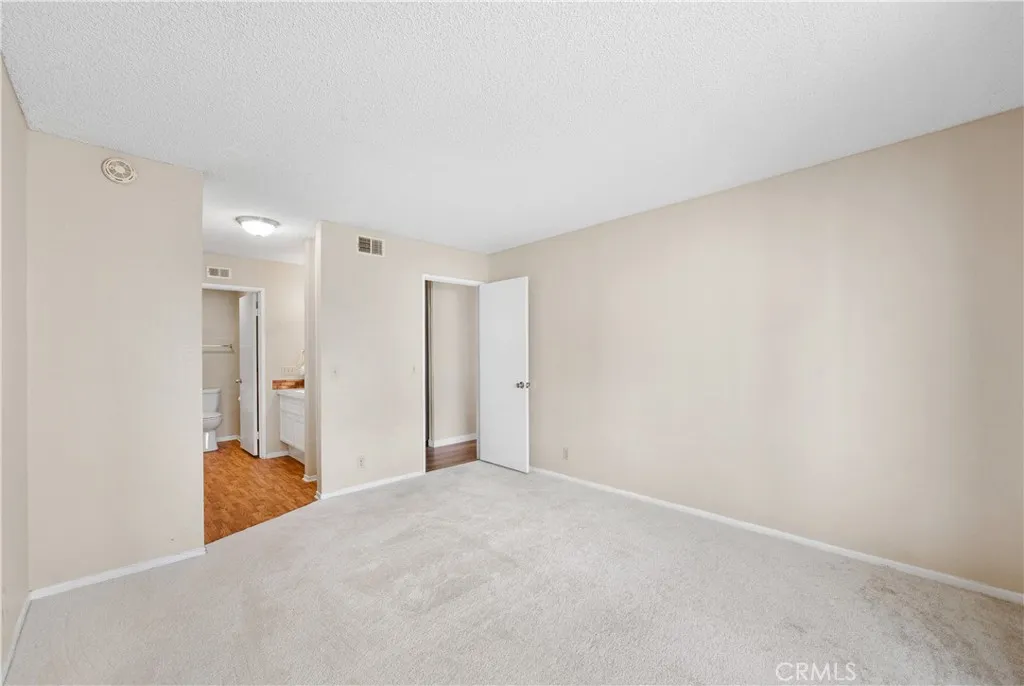 2554 Olive 101, Palmdale, California 93550 home-pic-11