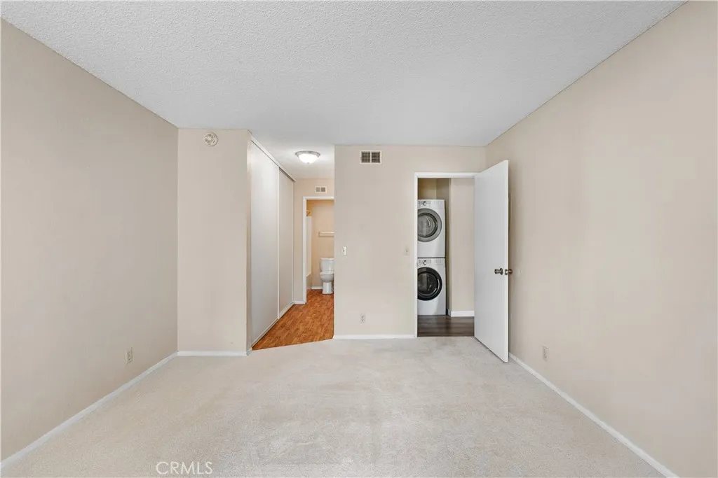 2554 Olive 101, Palmdale, California 93550 home-pic-12
