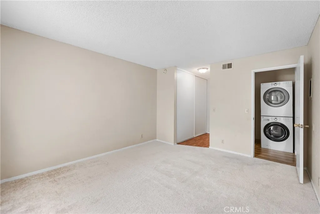 2554 Olive 101, Palmdale, California 93550 home-pic-10