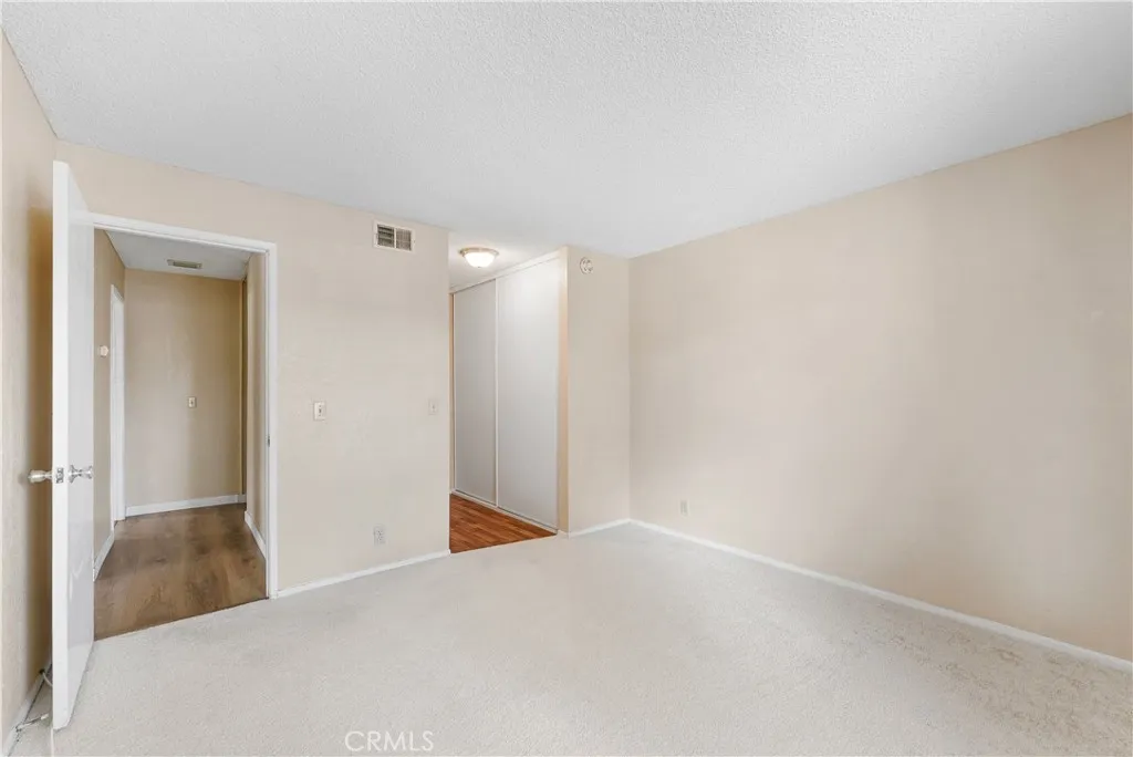 2554 Olive 101, Palmdale, California 93550 home-pic-16