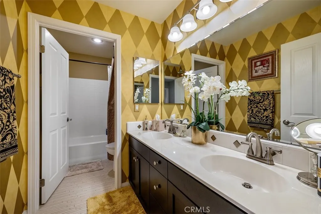 27323 Rose Mallow Lane, Canyon Country, California 91387 home-pic-31